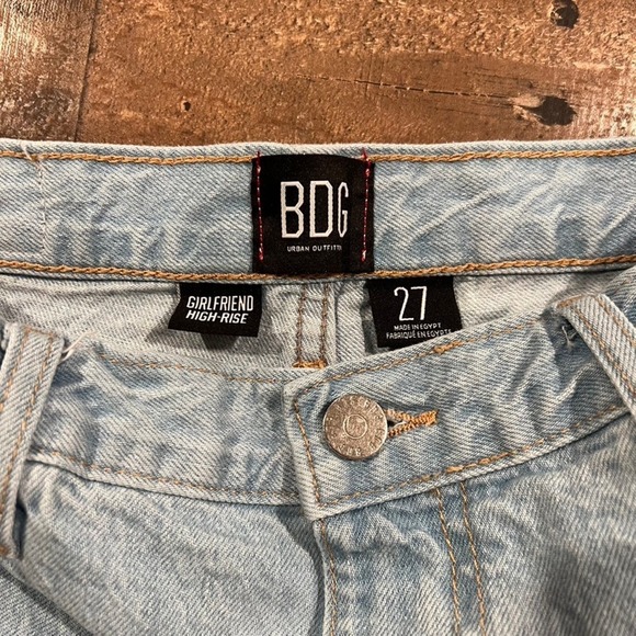 BDG Girlfriend High Rise Shorts - Picture 3 of 6